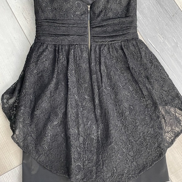 Strapless lace overlay guess dress - Picture 4 of 6